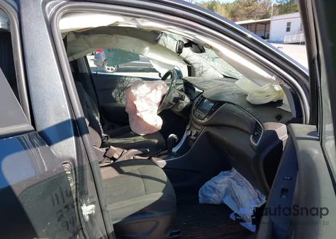 2020 Chevrolet Trax Fwd Ls из США, поврежденный, VIN 3GNCJKSB5LL139401